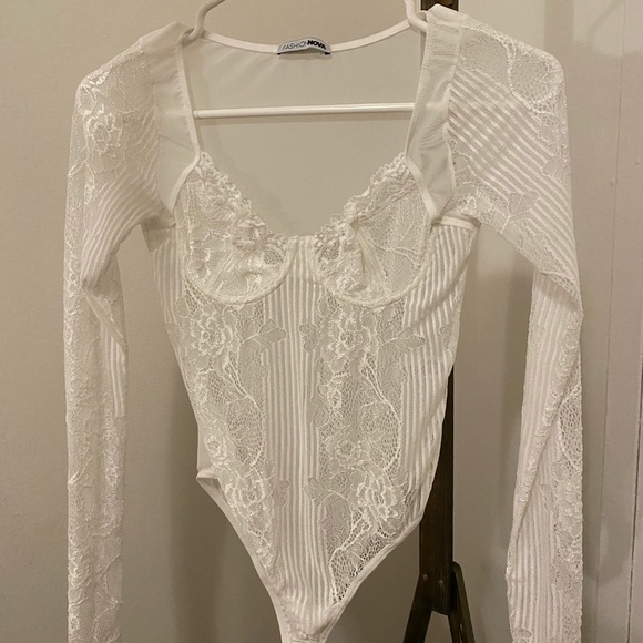 Fashion Nova Lace Bodysuit size XS - Picture 4 of 4